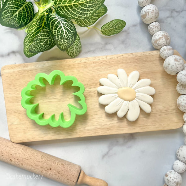 Realistic Daisy Cookie Cutter - KaleidaCuts