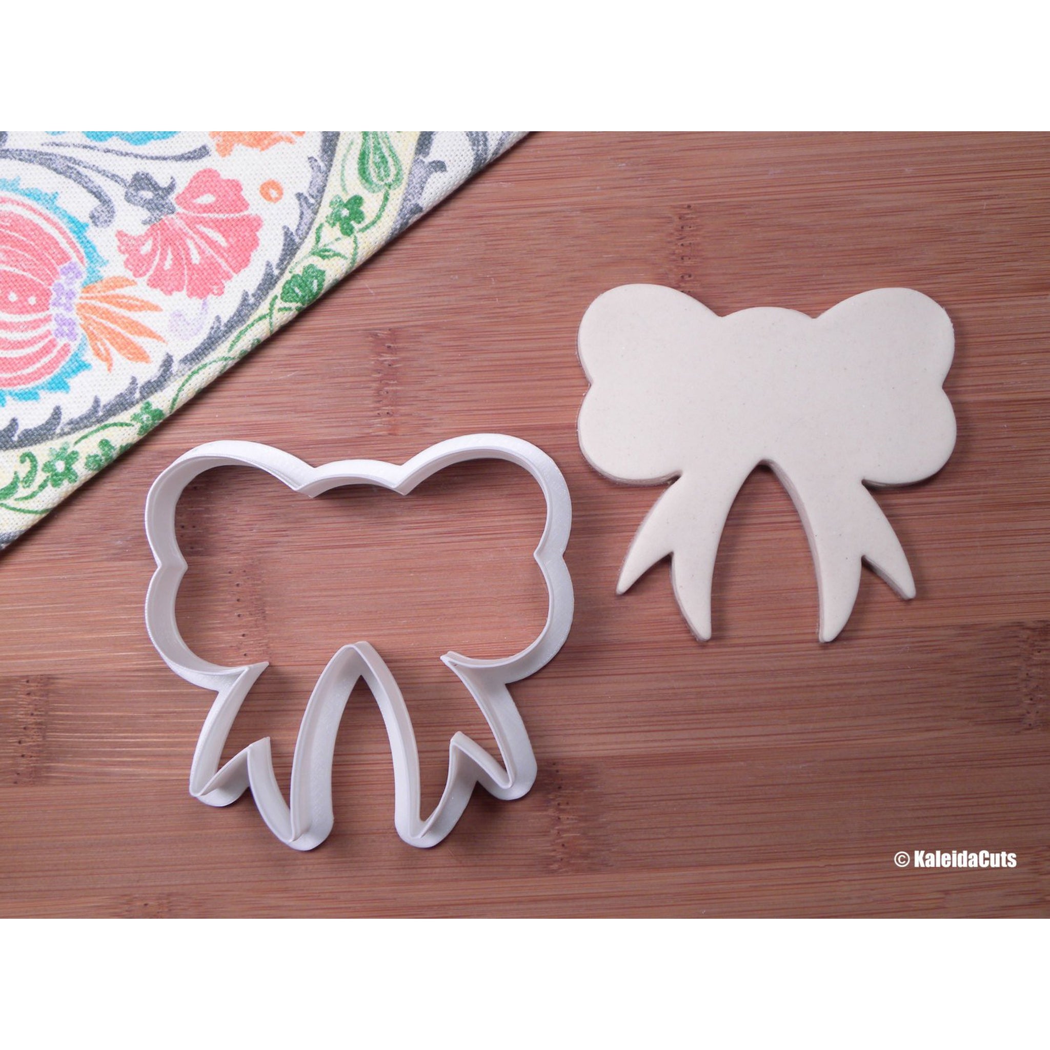 Bow 2 Cookie Cutter Kaleidacuts